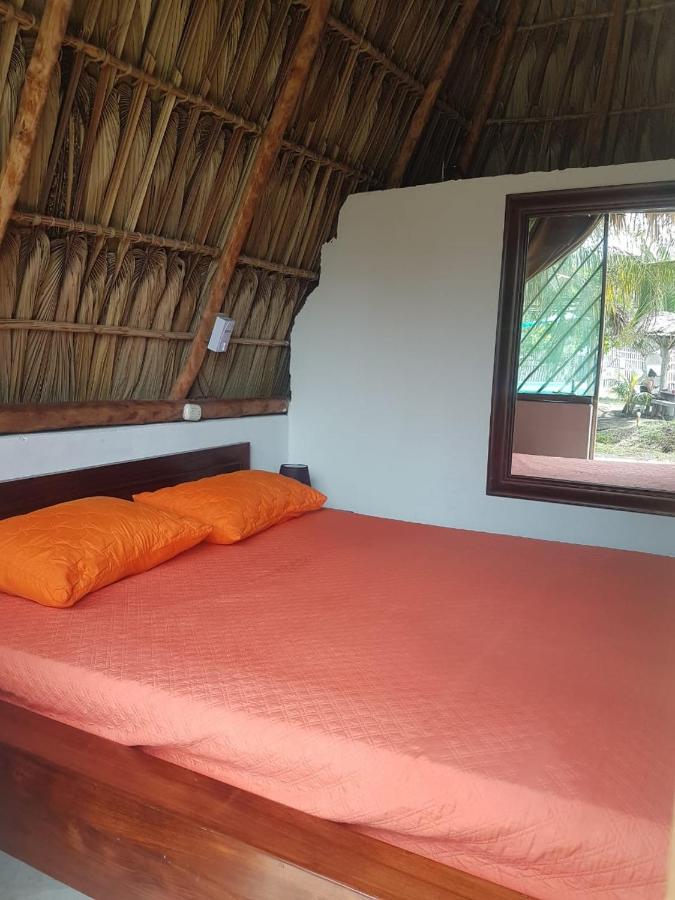 Bed and Breakfast Mi Casa En La Playa Escuintla Екстер'єр фото
