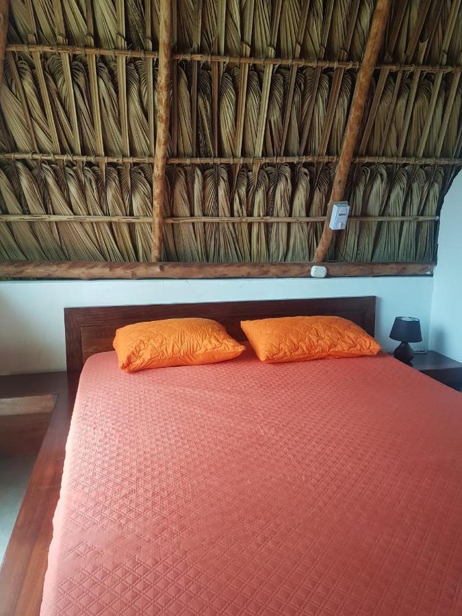 Bed and Breakfast Mi Casa En La Playa Escuintla Екстер'єр фото