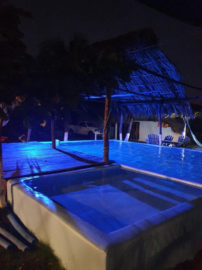 Bed and Breakfast Mi Casa En La Playa Escuintla Екстер'єр фото