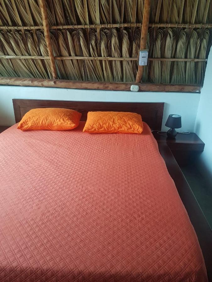 Bed and Breakfast Mi Casa En La Playa Escuintla Екстер'єр фото