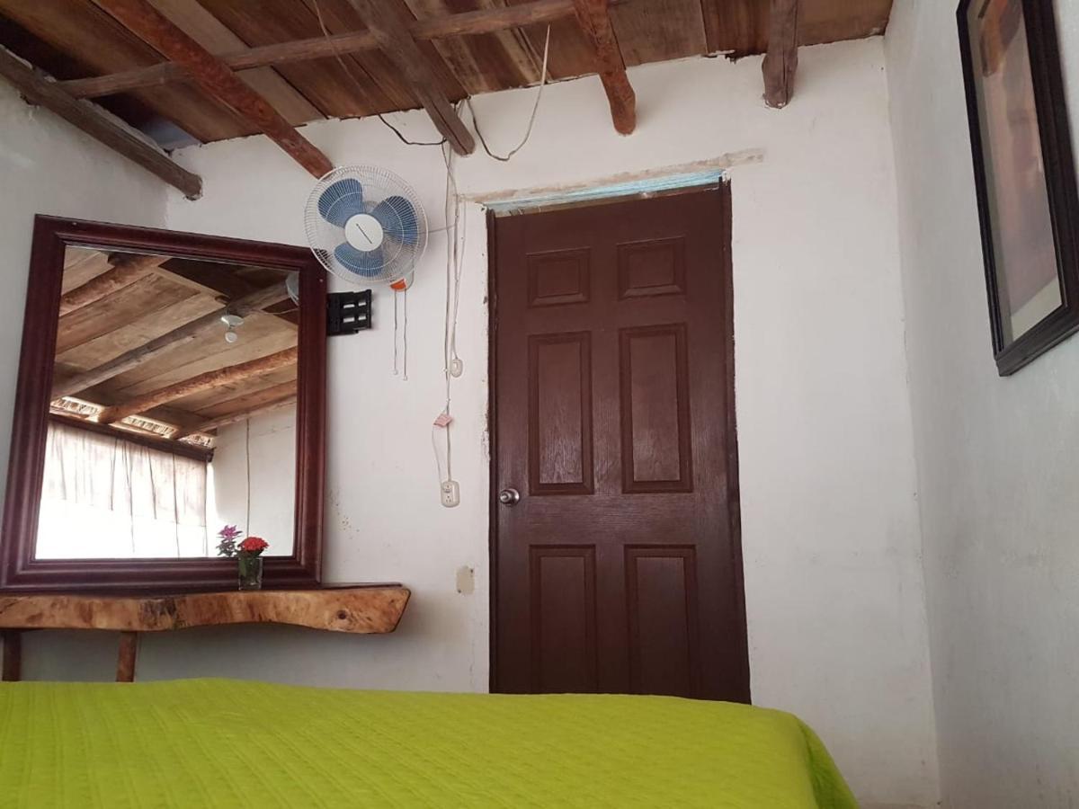 Bed and Breakfast Mi Casa En La Playa Escuintla Екстер'єр фото